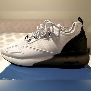 Men’s Adidas sneakers